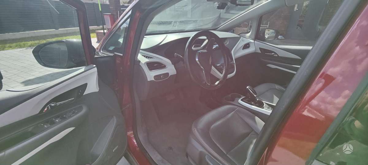 Chevrolet Bolt, 64 кВт·ч, Хэтчбек