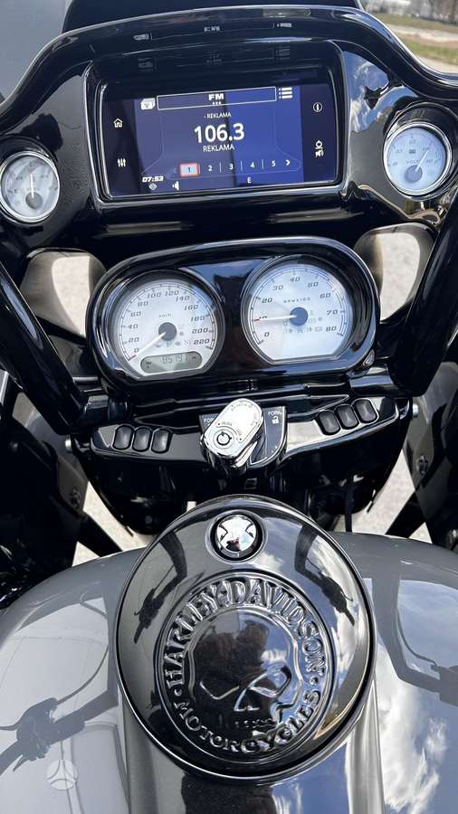 Harley-Davidson Road Glide 1746cc, choppers / cruisers / custom