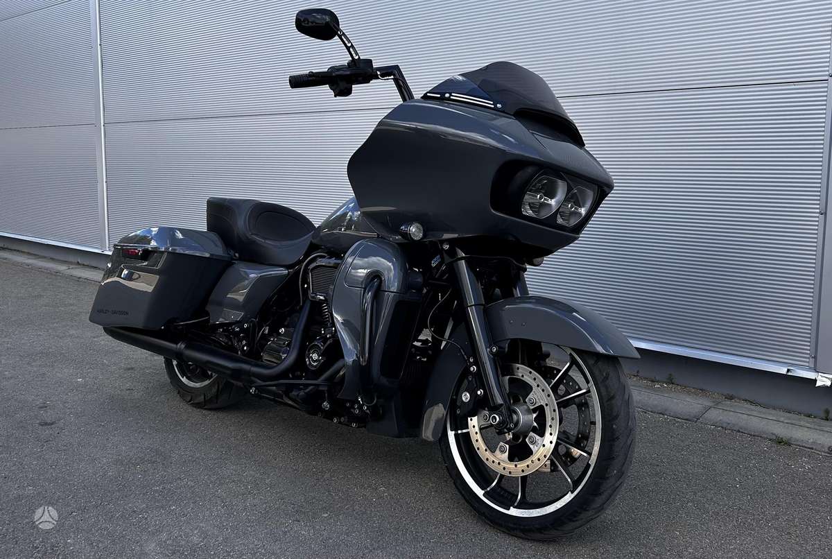 Harley-Davidson Road Glide 1746cc, choppers / cruisers / custom
