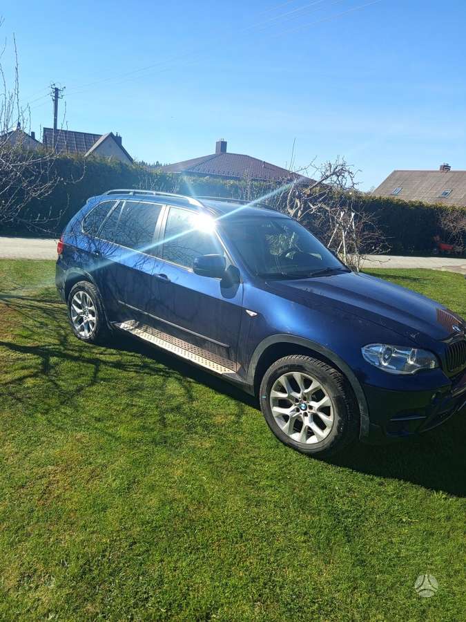 BMW X5, 3.0 l., off-road / crossover