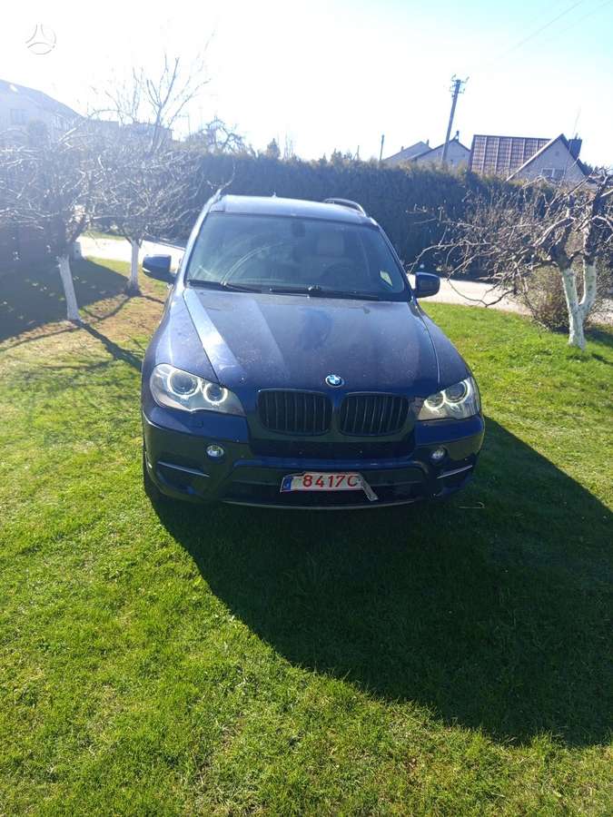 BMW X5, 3.0 l., off-road / crossover