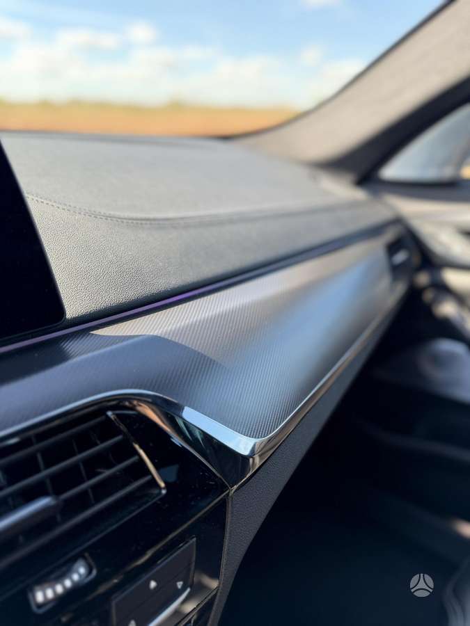 BMW M5, 4.4 l., Седан