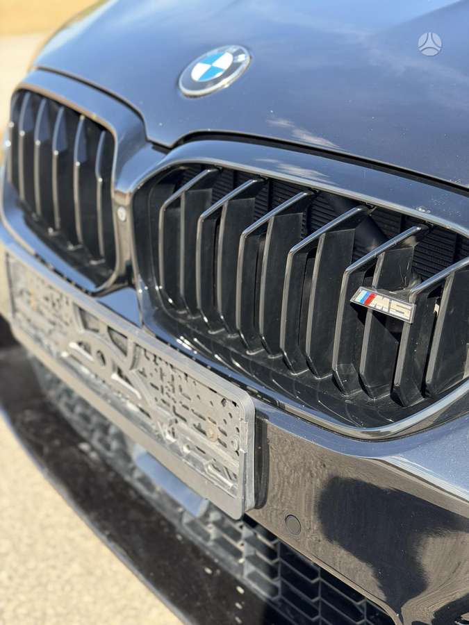 BMW M5, 4.4 l., Седан