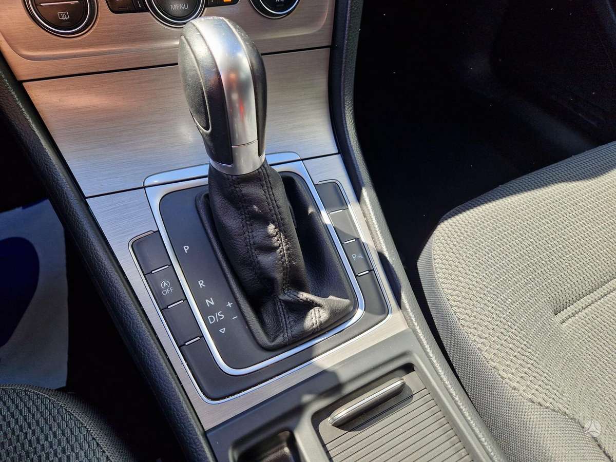 Volkswagen Golf, 1.6 l., Универсал