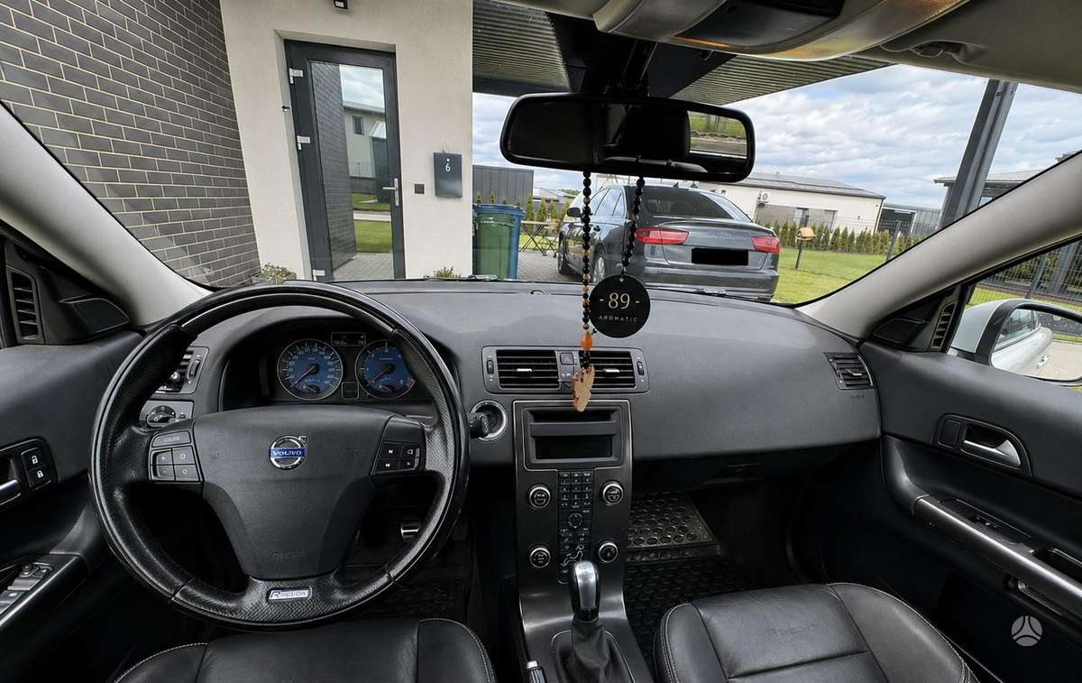 Volvo C30, 1.6 l., hatchback