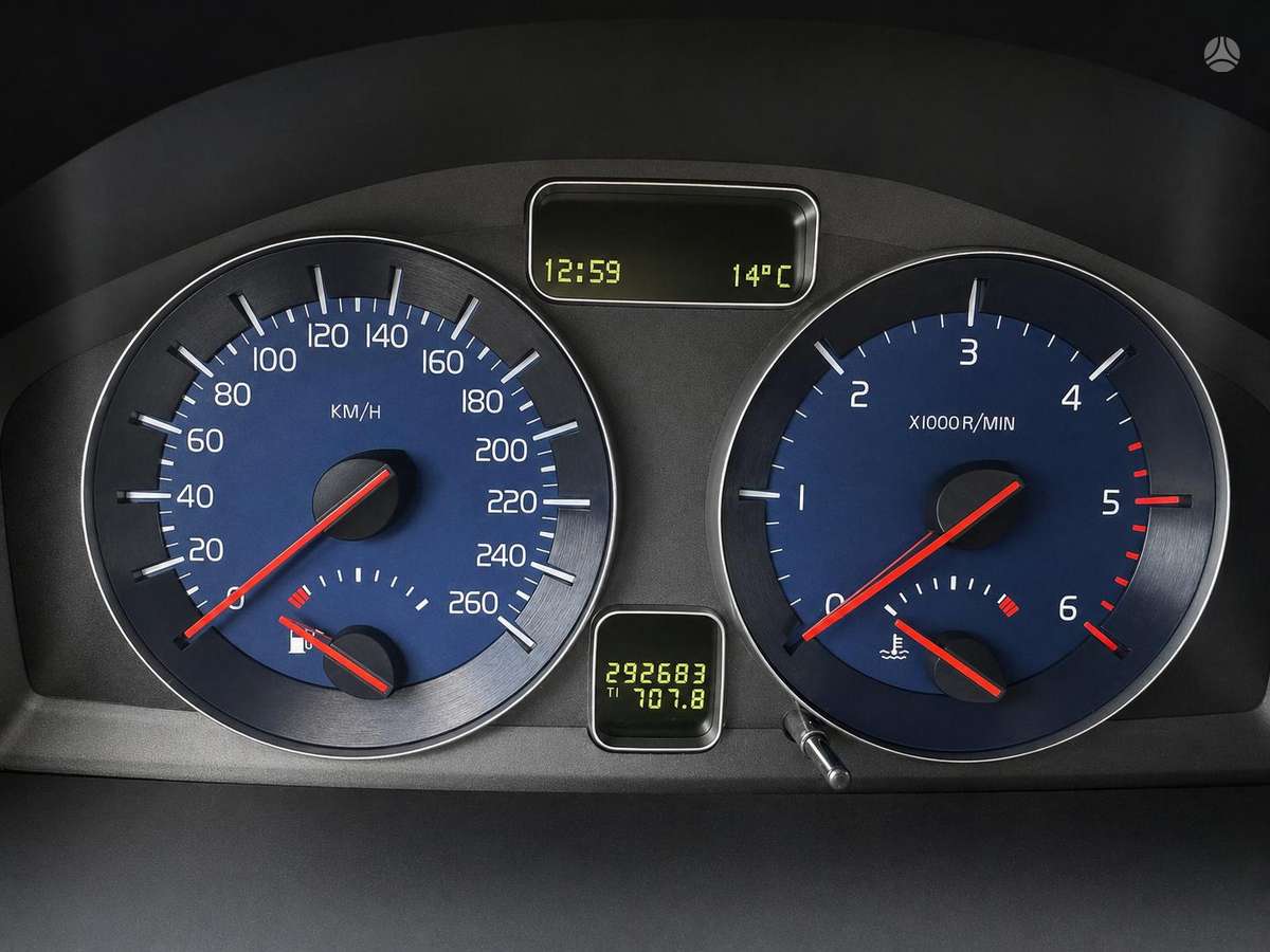 Volvo C30, 1.6 l., hatchback