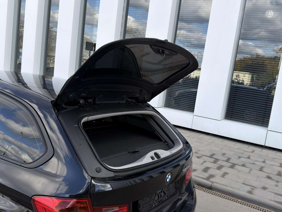 BMW 320, 2.0 l., wagon