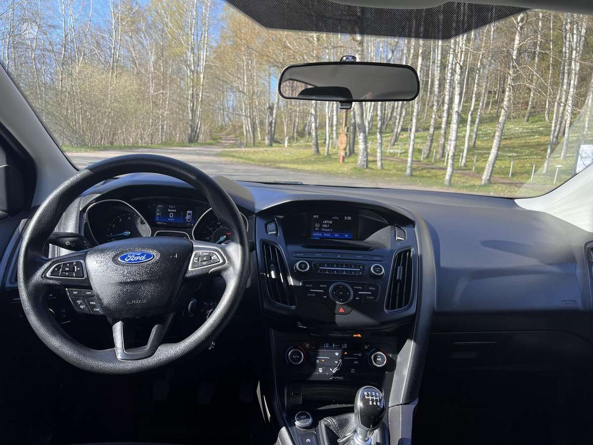 Ford Focus, 1.0 l., hatchback
