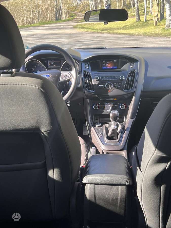 Ford Focus, 1.0 l., Хэтчбек
