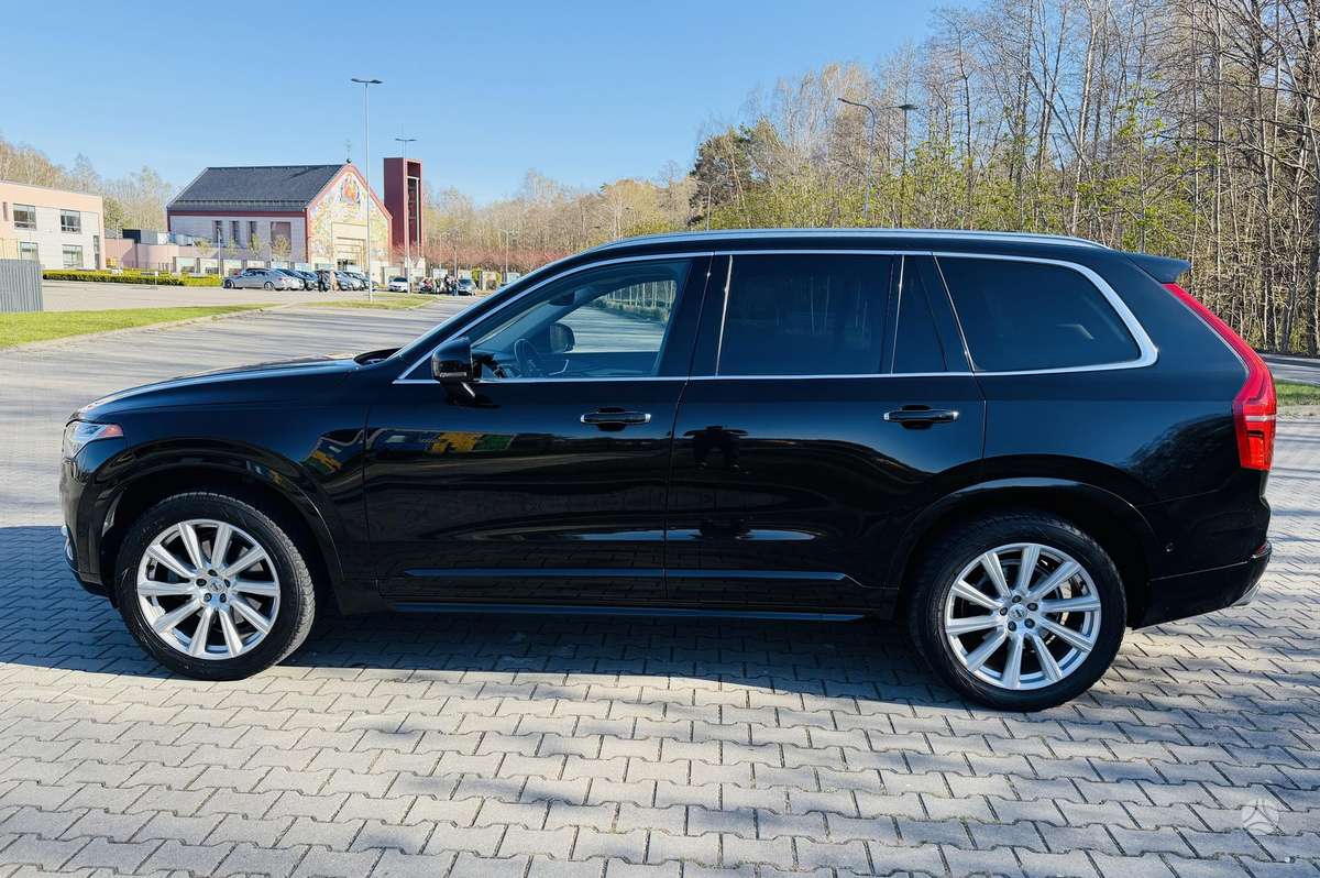 Volvo XC90 - 10