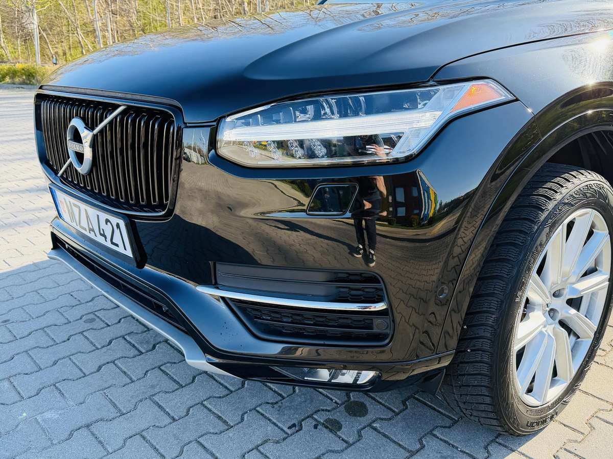 Volvo XC90, 2.0 l., off-road / crossover