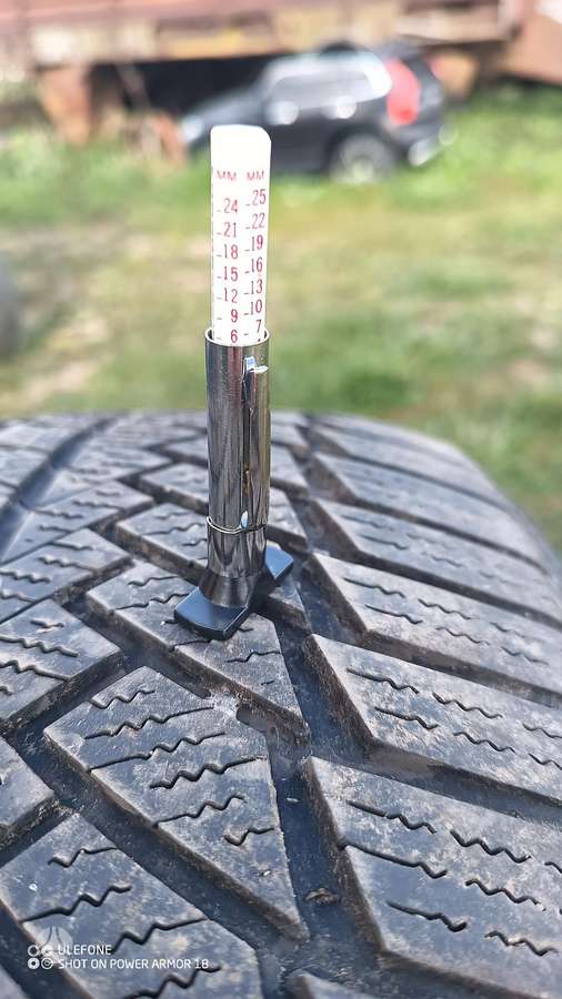 Continental Winter contact, всесезонные 235/50 R19