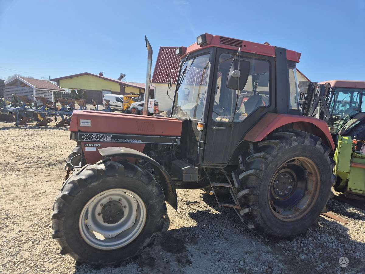 Case-IH 844XL, tractors
