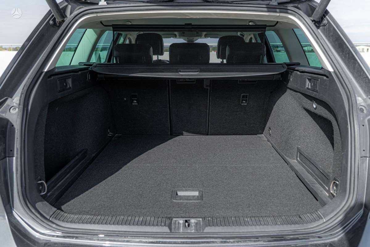 Volkswagen Passat, 2.0 l., Универсал