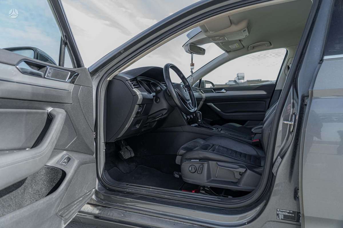 Volkswagen Passat, 2.0 l., Универсал