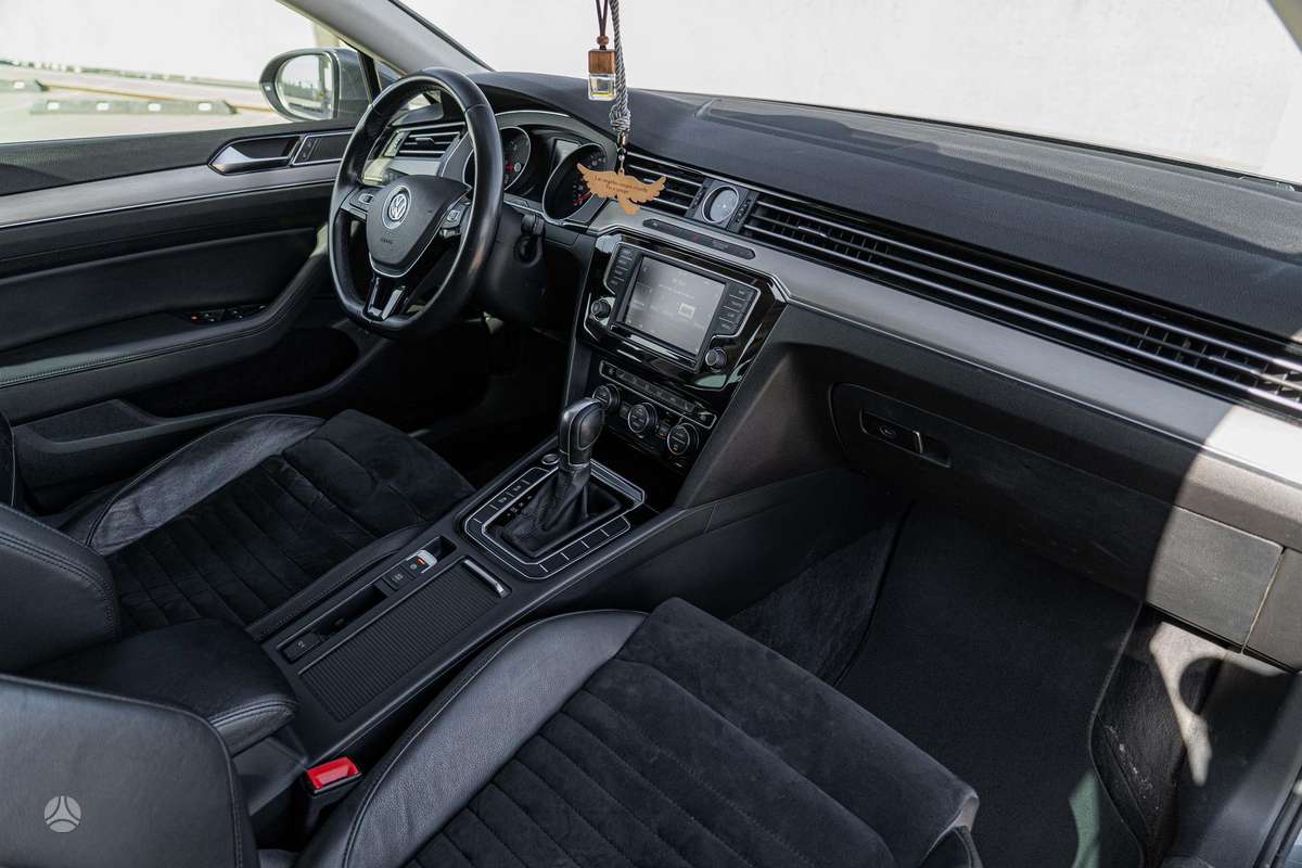 Volkswagen Passat, 2.0 l., Универсал