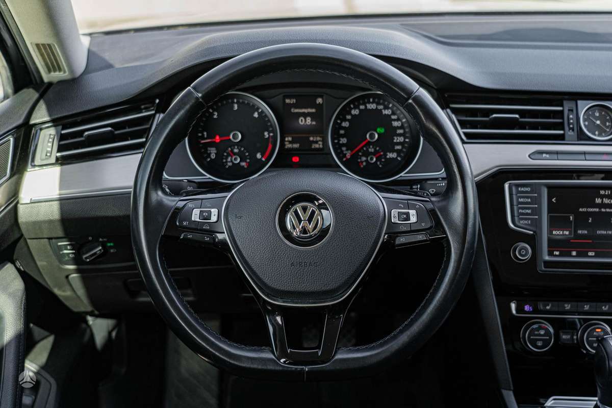 Volkswagen Passat, 2.0 l., Универсал