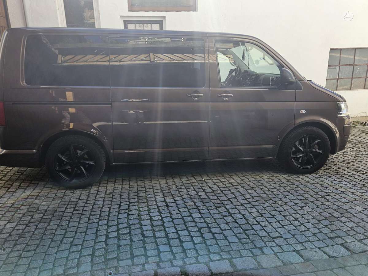 Volkswagen Multivan, 2.0 l., passenger minibus