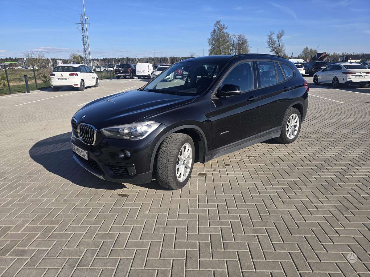 BMW X1, 2.0 l., hečbekas