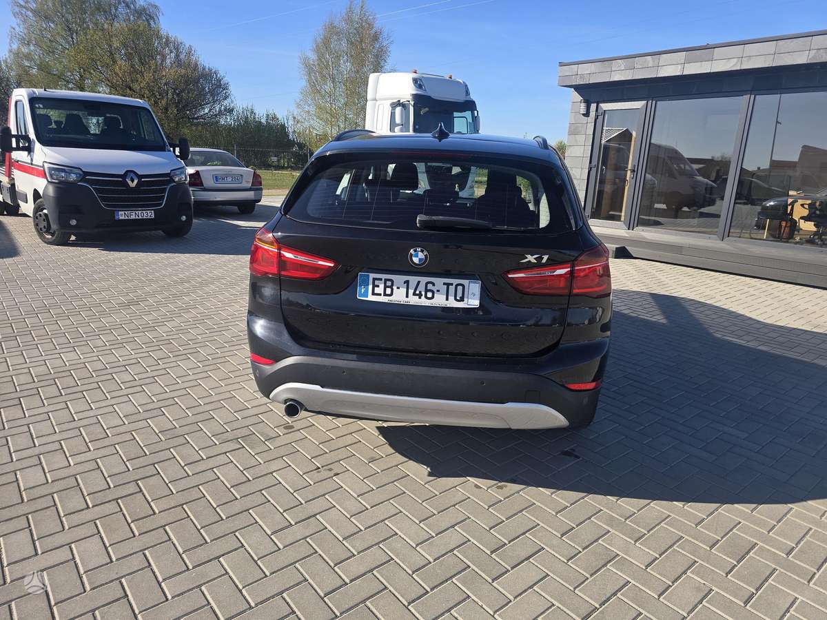 BMW X1, 2.0 l., hatchback