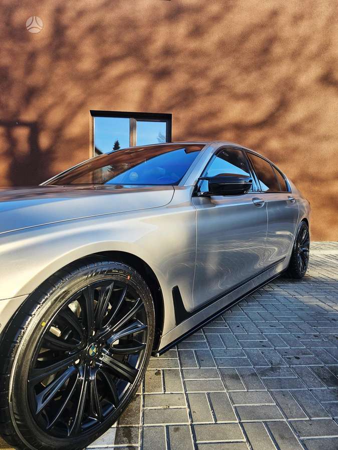 BMW 740, 3.0 l., Седан
