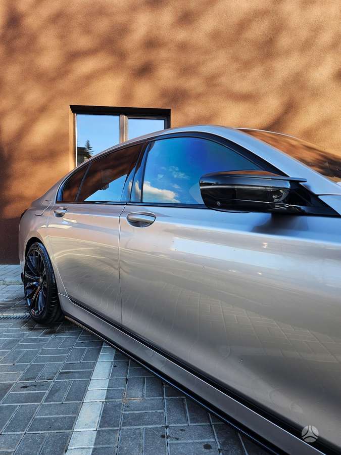 BMW 740, 3.0 l., Седан