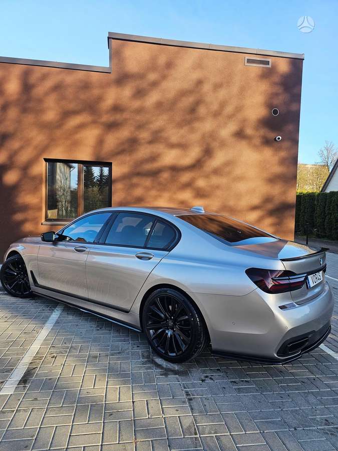 BMW 740, 3.0 l., Седан