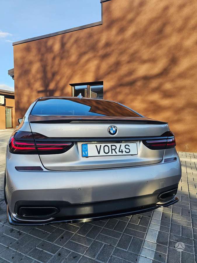 BMW 740, 3.0 l., Седан