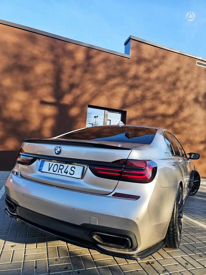 BMW 740, 3.0 l., Седан