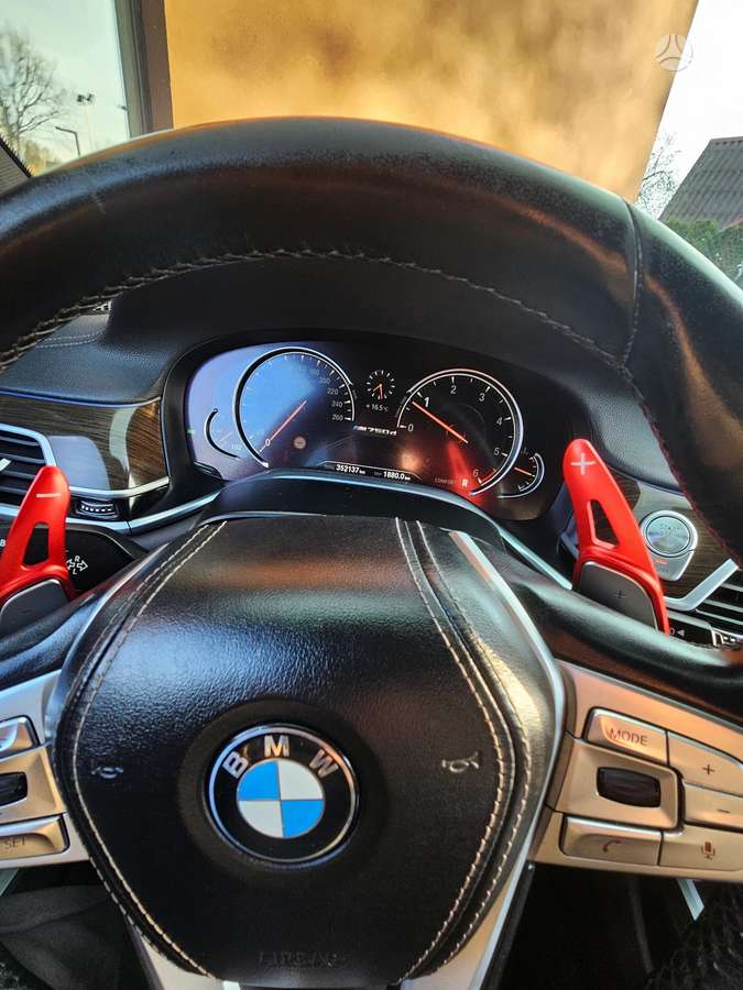 BMW 740, 3.0 l., Седан