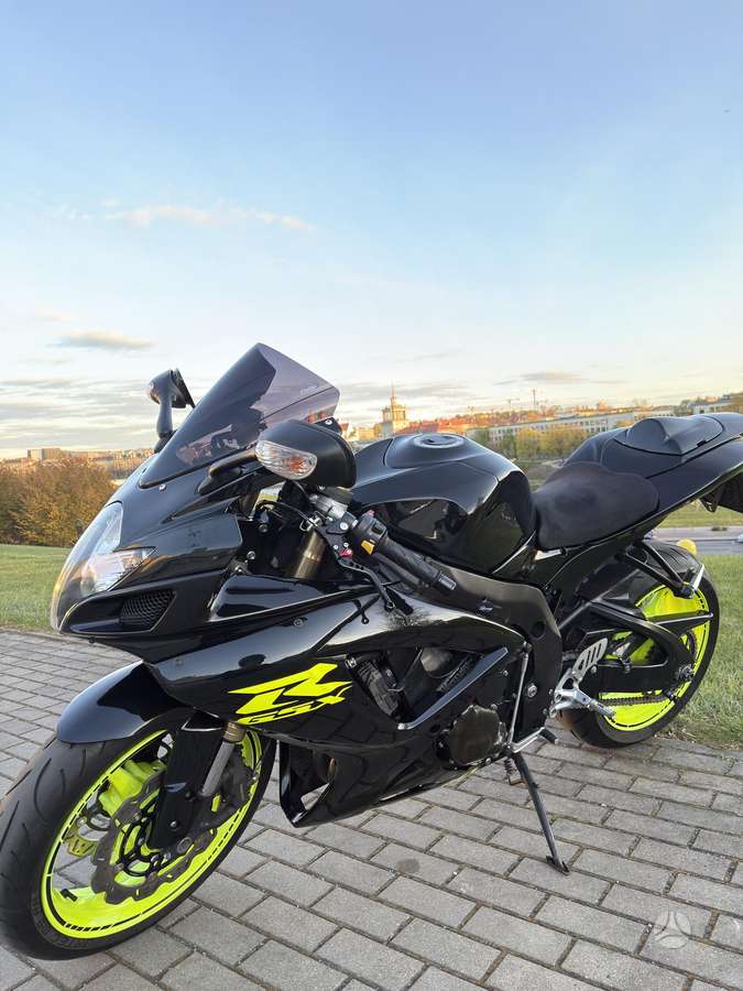Suzuki GSX-R 599cc, superbikes