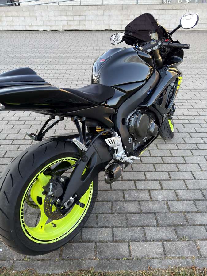 Suzuki GSX-R 599cc, superbikes