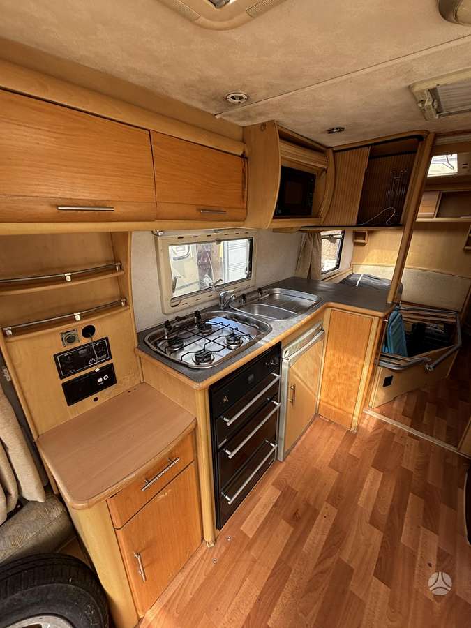 Elddis Crusader, caravans