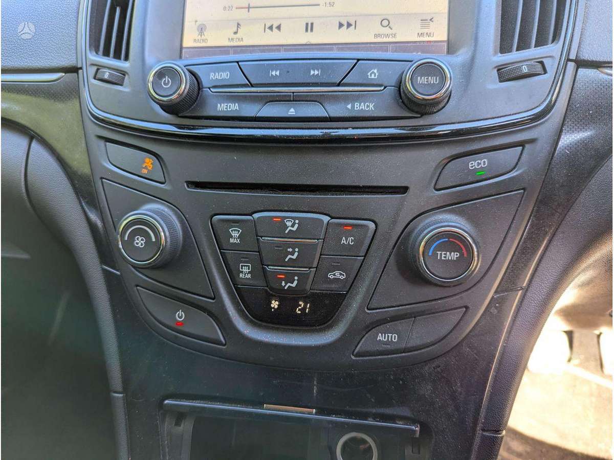 Opel Insignia engine