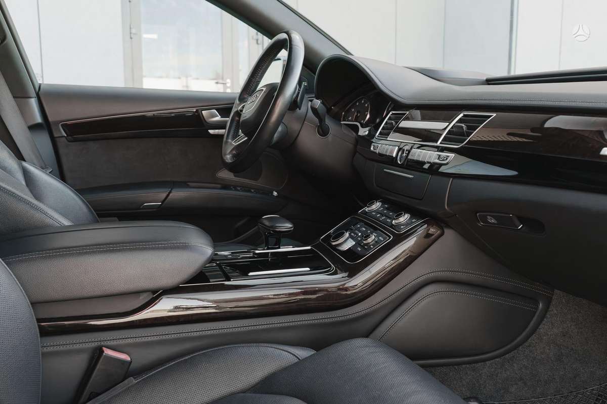 Audi A8 L, 3.0 l., Лимузин