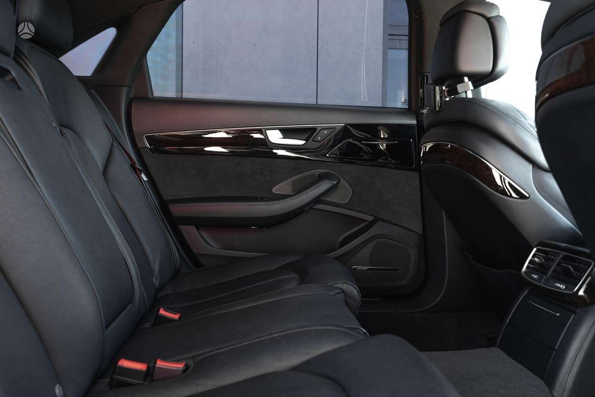 Audi A8 L, 3.0 l., Лимузин