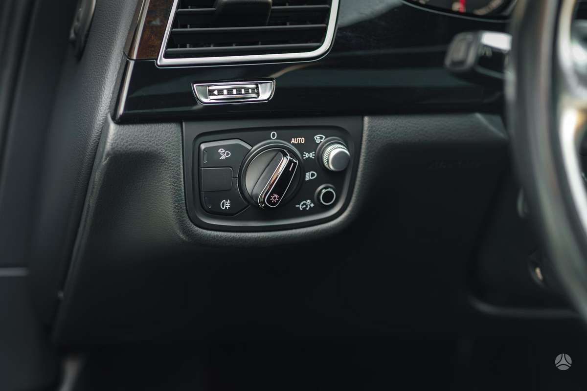 Audi A8 L, 3.0 l., Лимузин