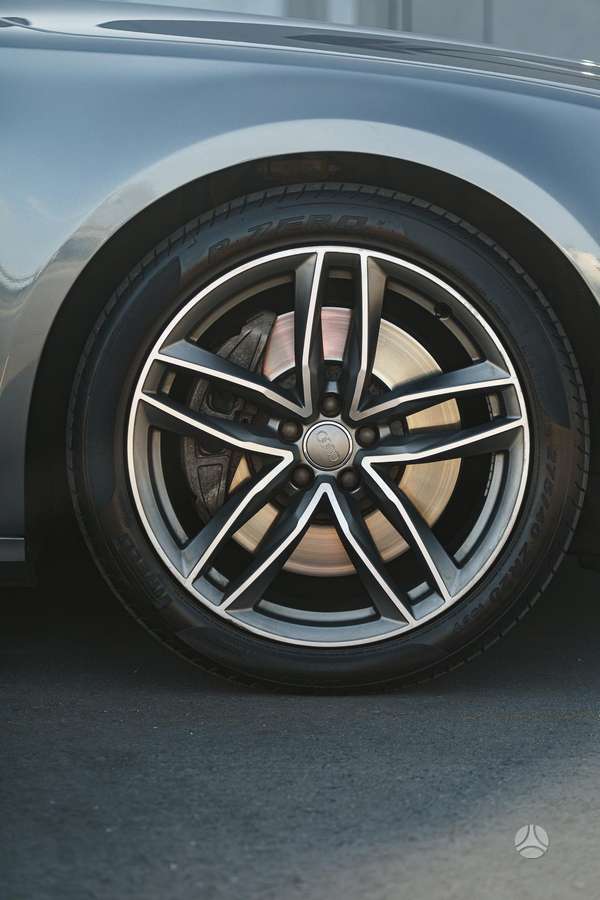 Audi A8 L, 3.0 l., Лимузин