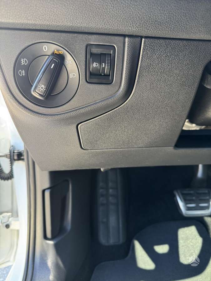 Volkswagen Taigo - 10