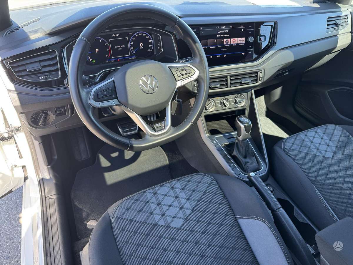 Volkswagen Taigo - 11