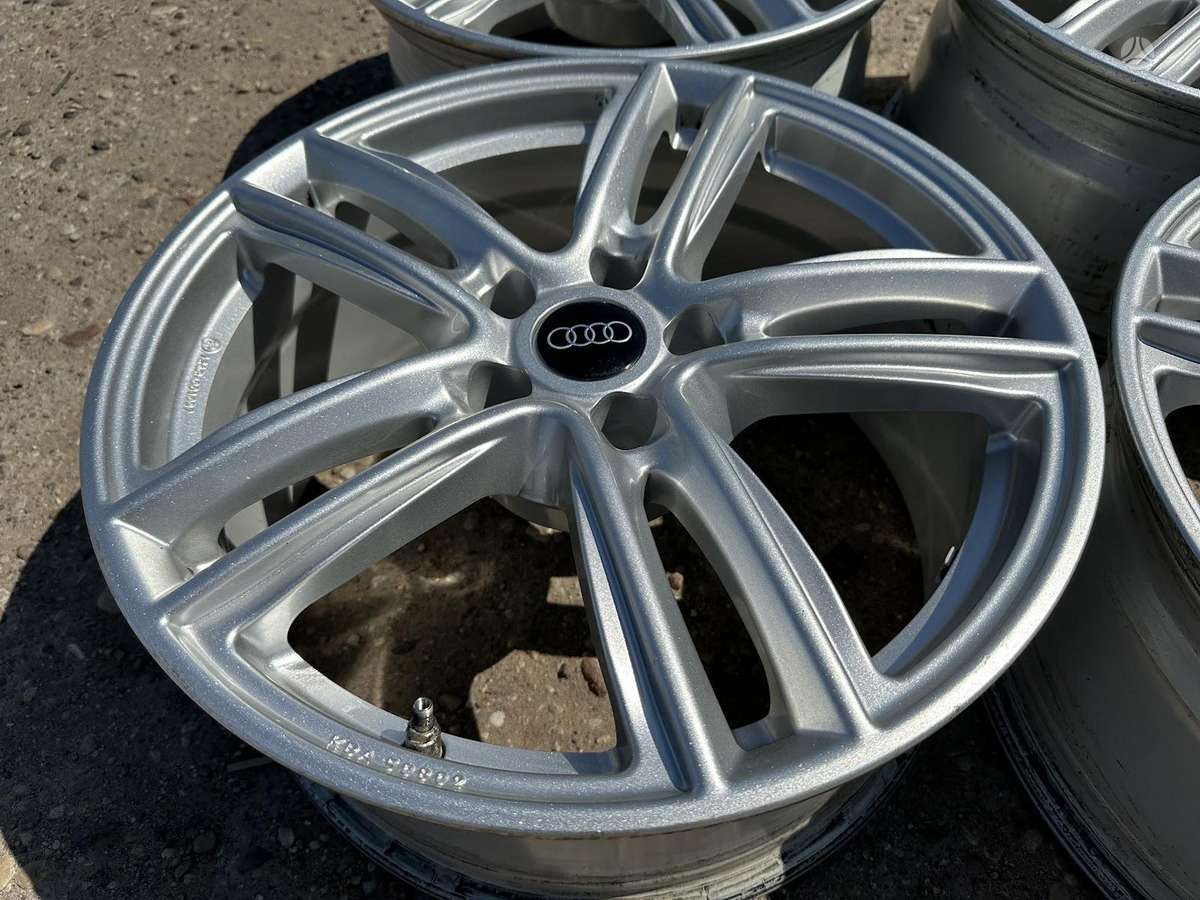 Audi VOKISKI - 7J, ET22, легкосплавные , R18