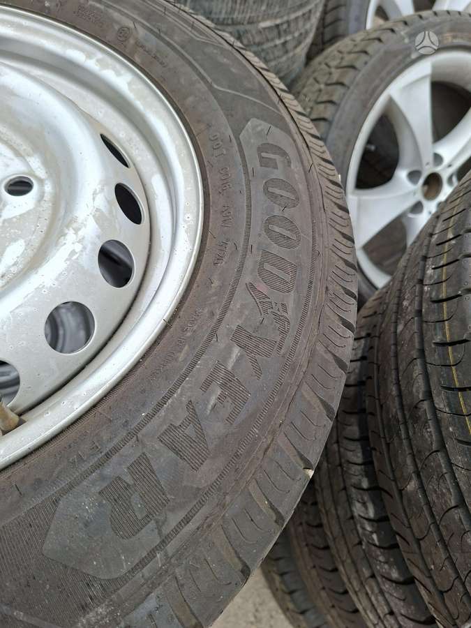 Goodyear, summer 215/65 R15