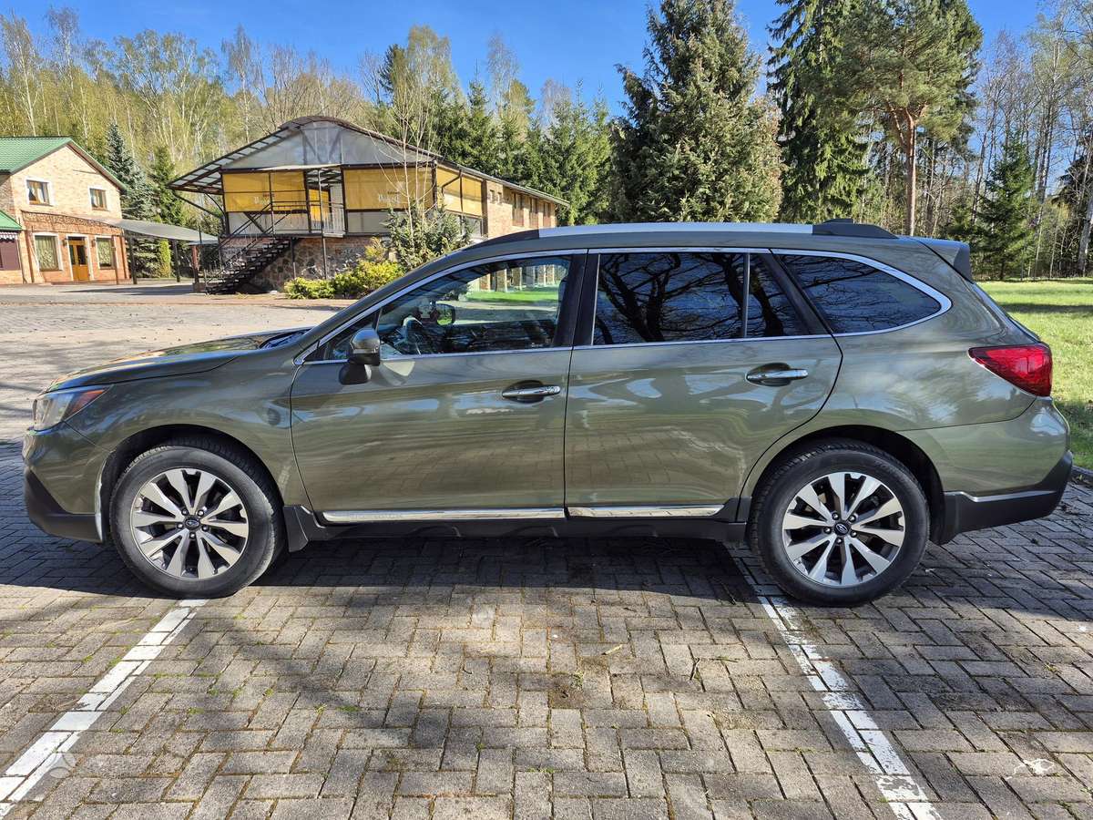 Subaru Outback - 1