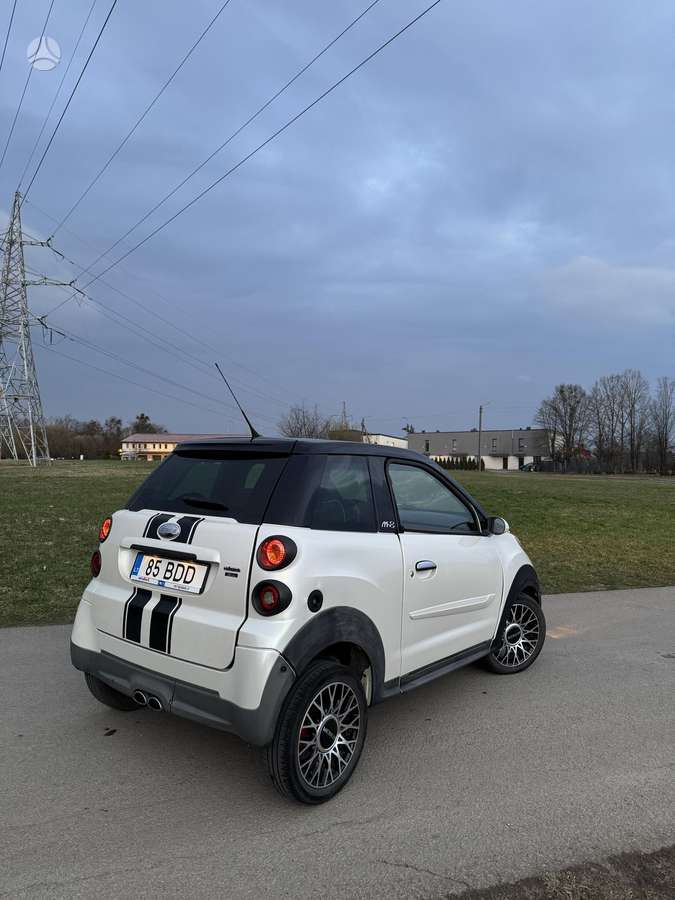 Microcar M8, hečbekas