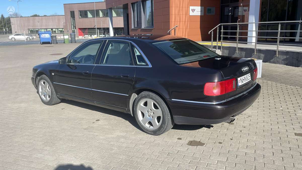 Audi A8, 2.8 l., Лимузин