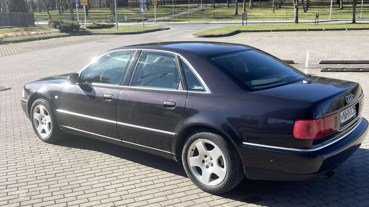 Audi A8, 2.8 l., limousine