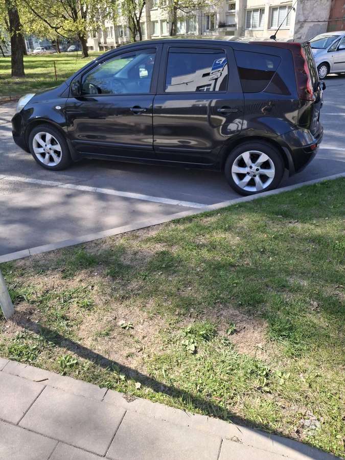 Nissan Note, 1.4 l., hatchback