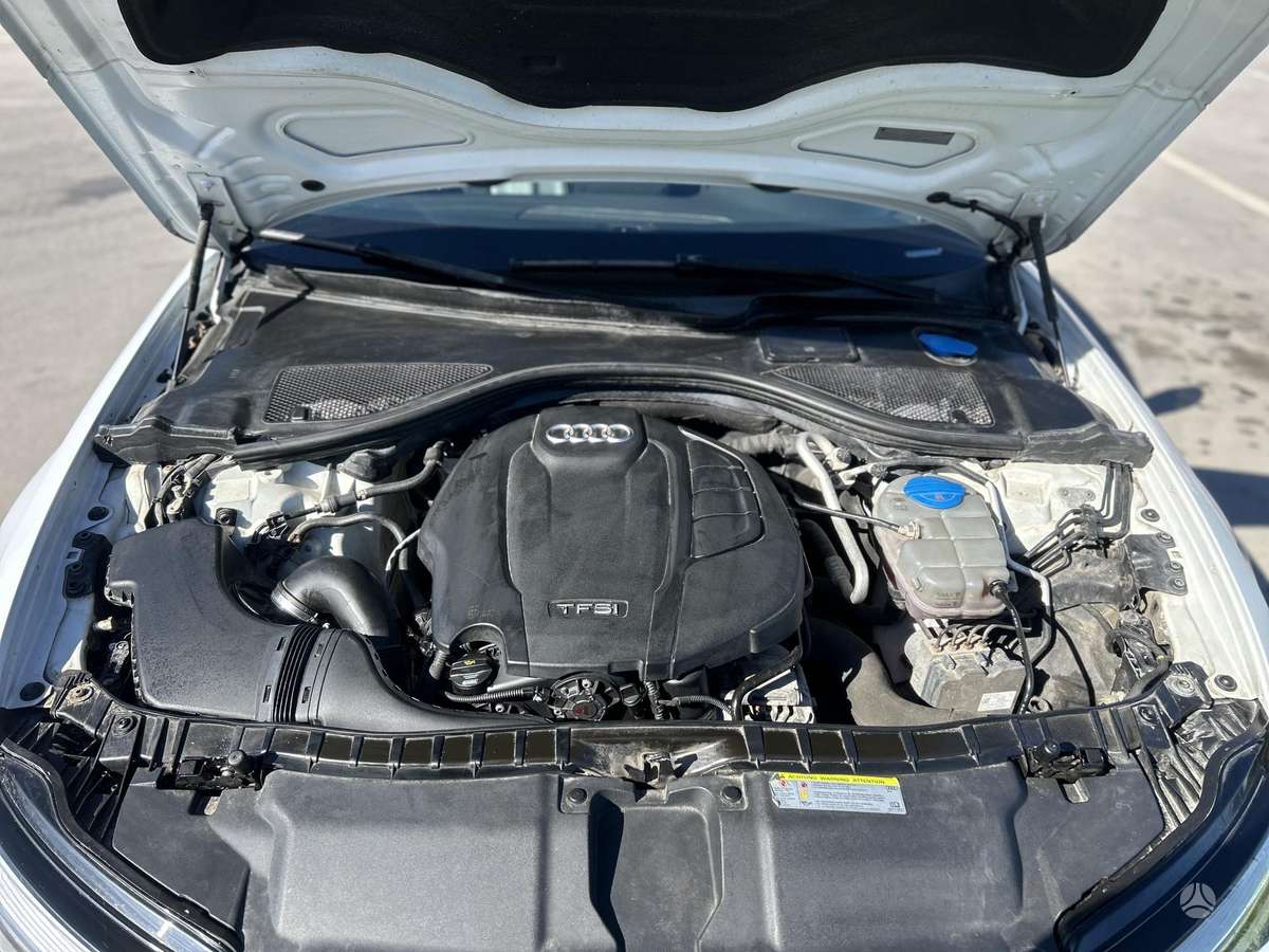 Audi A6, 2.0 l., Седан