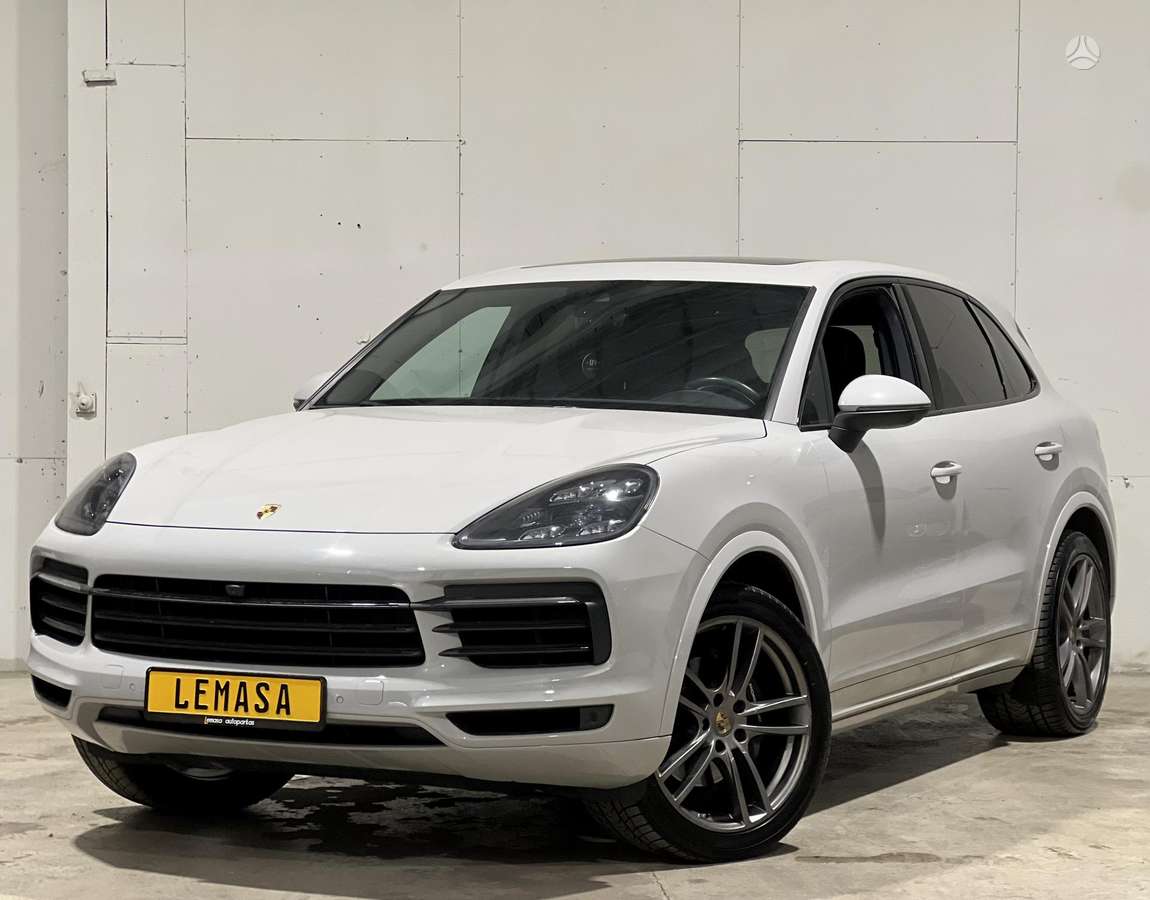Porsche Cayenne - 1