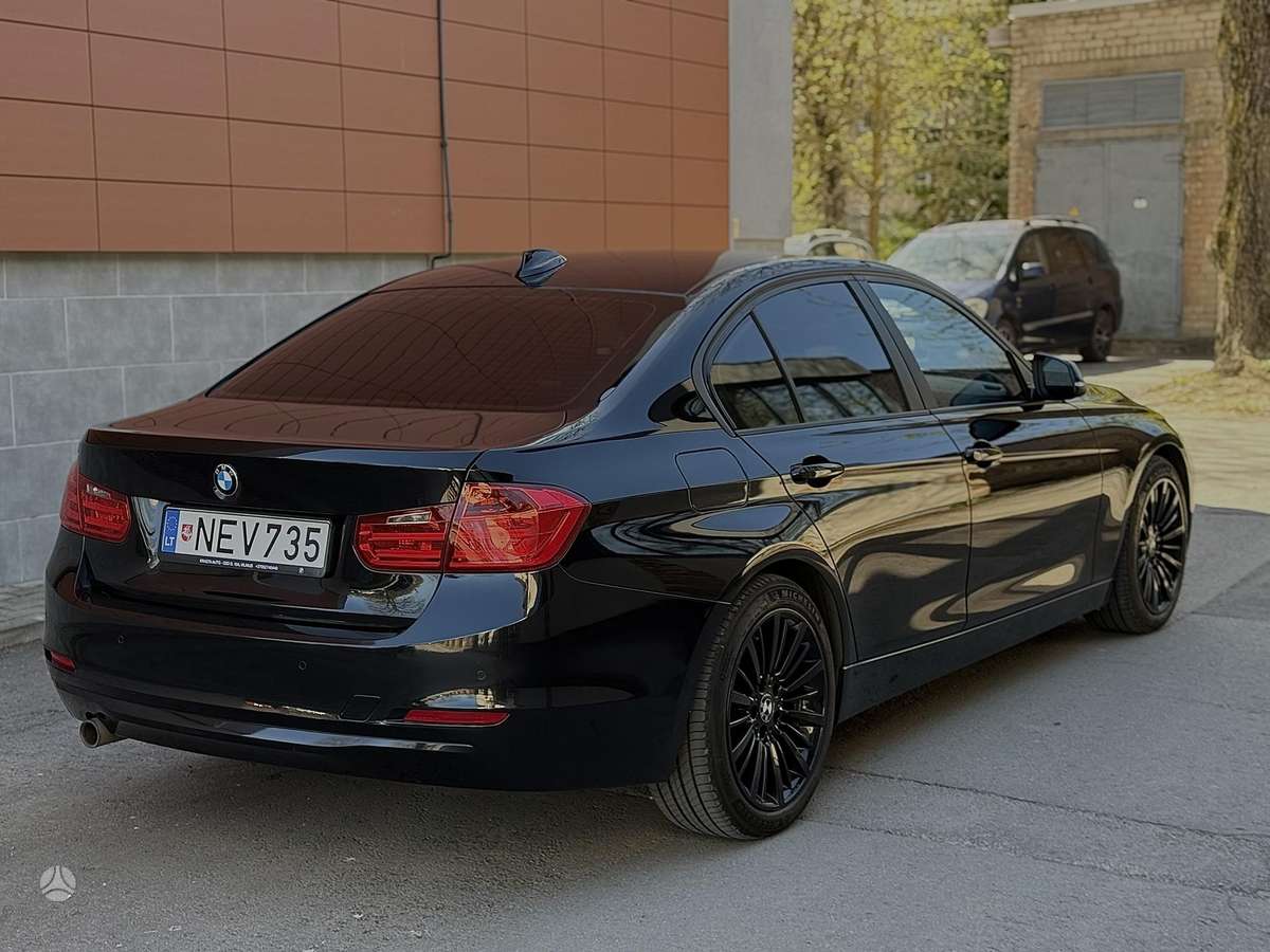 BMW 318, 2.0 l., Седан